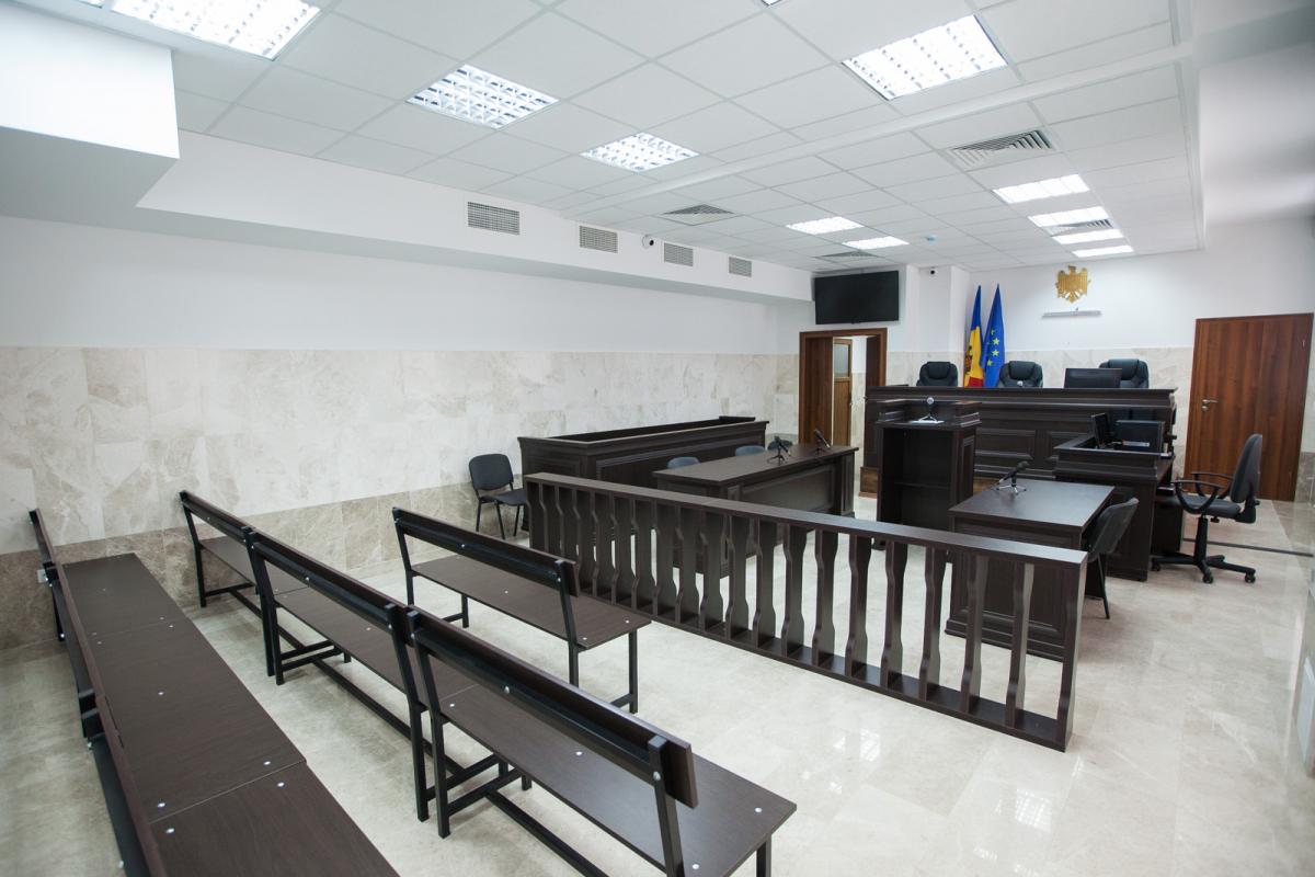 Суд унгень. Gestionare. Portalul. Judecatoria. Judecata.