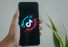 Doi tik-tokeri sancționați pentru discurs de ură după Marșul Pride | GENDERDOC-M